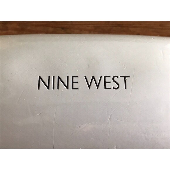 Nine West Glasses Case Hard Eyeglasses Storage Snap Shut White Soft Inside - Picture 2 of 5